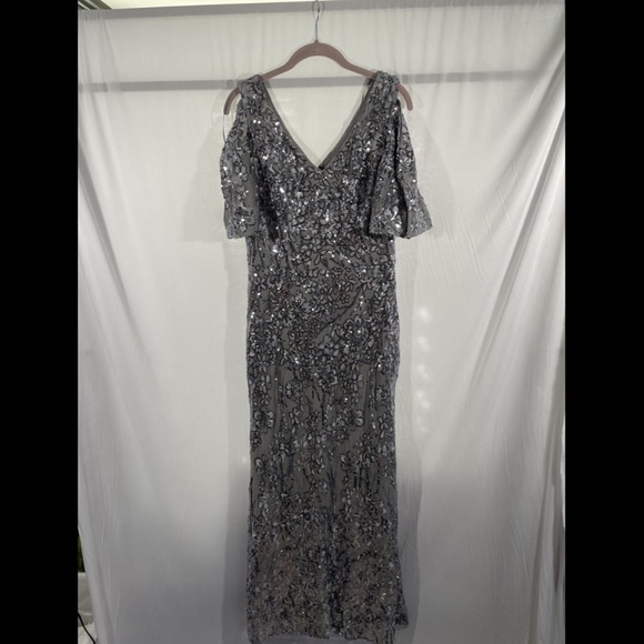 NEW $259‎ Alex Evenings [ 10 ] Sequin Lace Cold Shoulder Trumpet Gown Silver - Picture 8 of 13